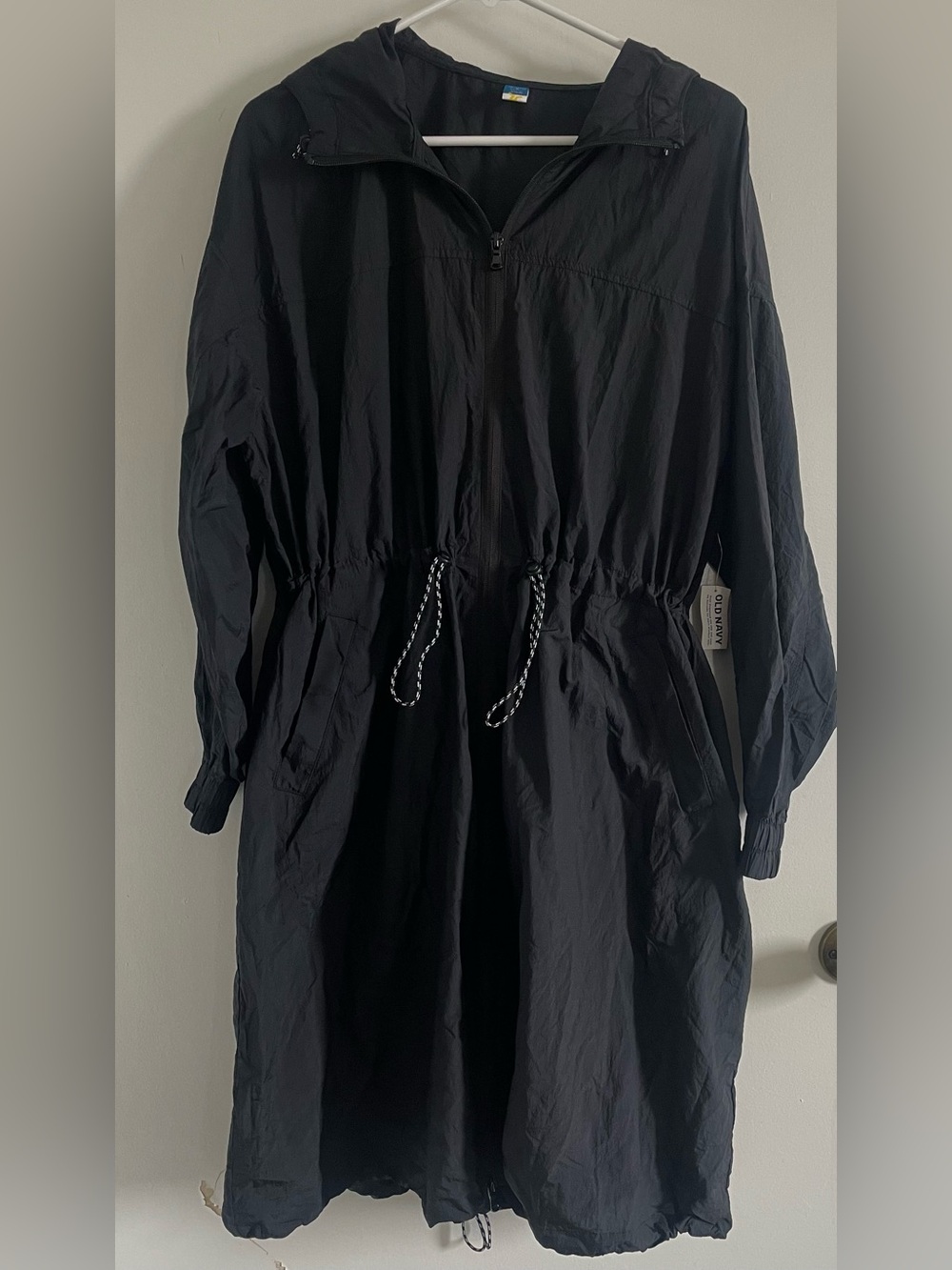 Old Navy Black Anorak Drawstring Jacket Quick Dry Lightweight Nylon Medium NWT
